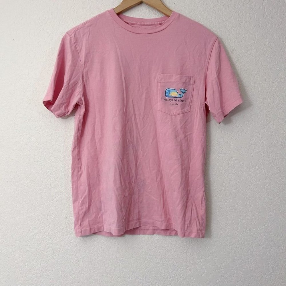 Vineyard Vine 100% Cotton Men's Pink Tshirt with Florida Whale Graphics Size XS